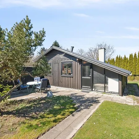 Сasa de vacaciones Emelita - 1-1km From The Sea By Interhome