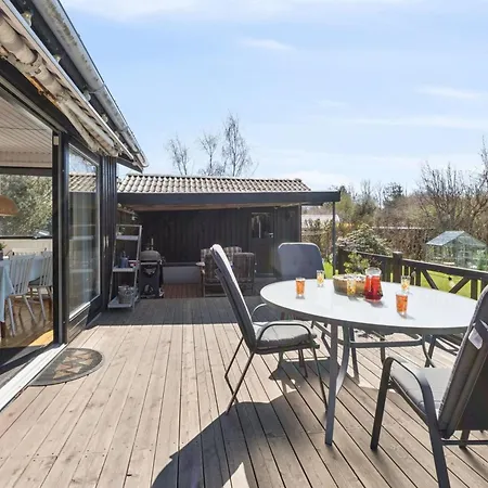 Emelita - 1-1km From The Sea By Interhome Græsted