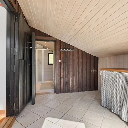 Emelita - 1-1km From The Sea By Interhome Feriehus