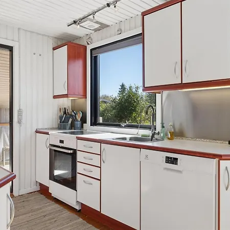 Emelita - 1-1km From The Sea By Interhome Græsted
