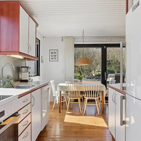 Сasa de vacaciones Emelita - 1-1km From The Sea By Interhome
